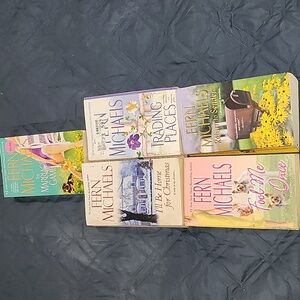 5 Book Bundle By "Fern Michaels"